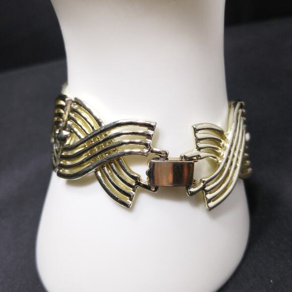 Bergere Modernist Gold Tone Bracelet 1940s 1950s Vintage Jewelry Signed - Picture 8 of 10